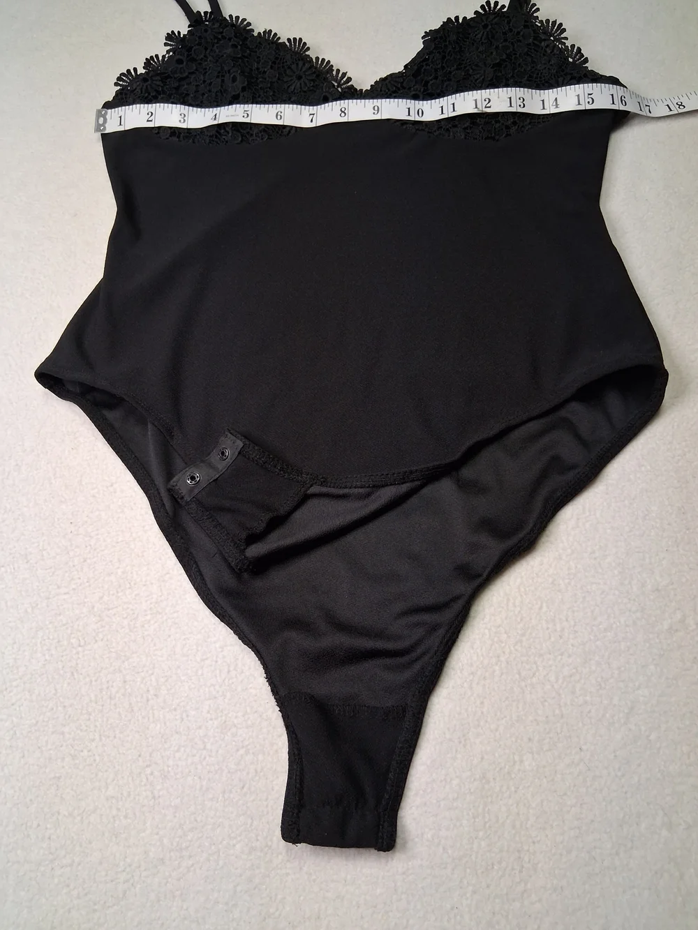4/20$ Ardene Black Lace-Trim Bodysuit - Picture 4 of 7